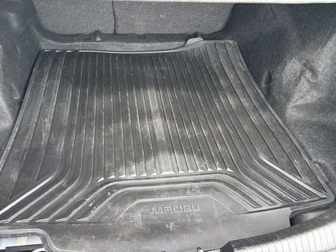 Used 2022 Chevrolet Malibu LS FWD image 32
