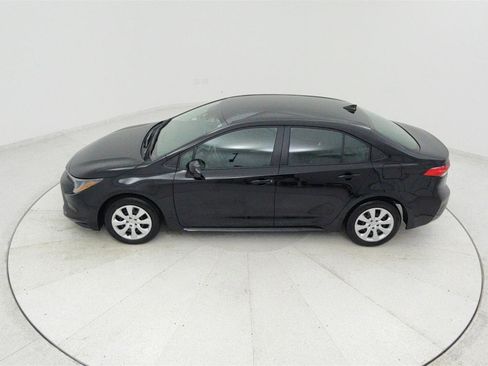 Used 2026 Toyota Corolla LE FWD image 14