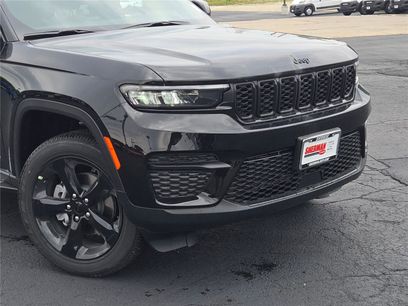 New 2025 Jeep Grand Cherokee Altitude