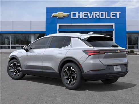 New 2026 Chevrolet Equinox EV LT FWD image 3