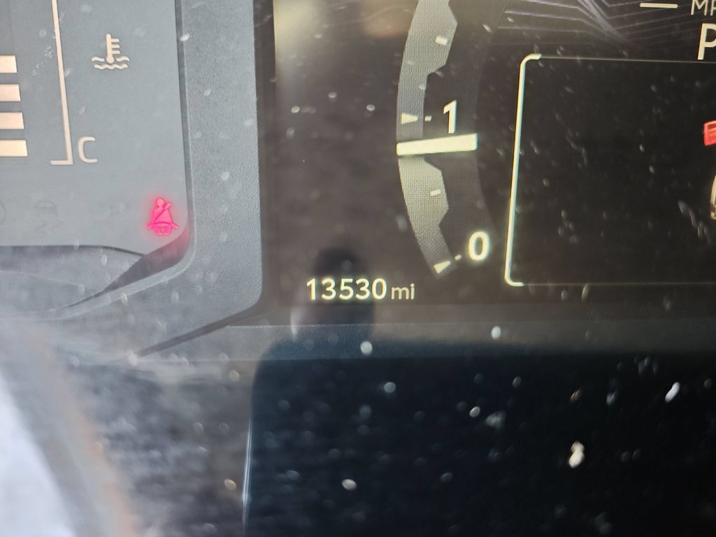 Used 2025 Toyota Tacoma SR5 AWD/4WD image 19