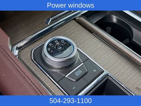 Used 2024 Ford Expedition Limited image 17