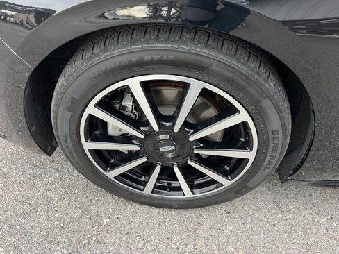 Used 2018 Lincoln Continental Reserve w/ Continental Climate Package image 18