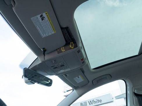 New 2026 Volkswagen Jetta SE image 18