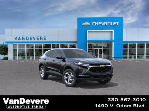 New 2026 Chevrolet Trax LS w/ LS Convenience Package FWD image 1