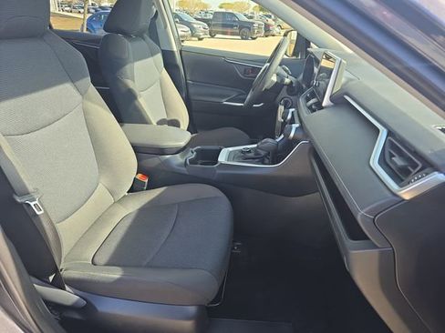 Used 2025 Toyota RAV4 LE AWD/4WD image 11