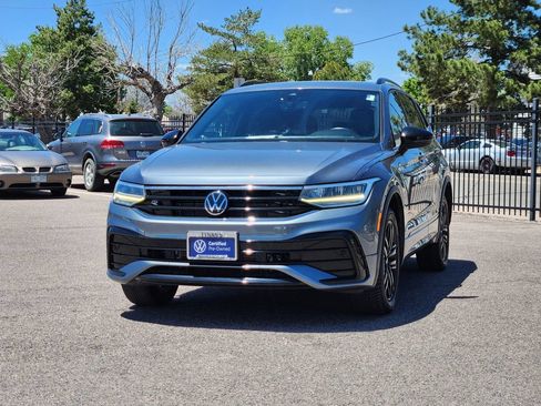 Certified 2022 Volkswagen Tiguan SE R-Line FWD image 3