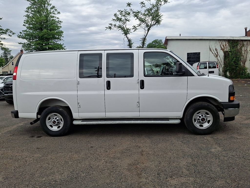 Certified 2025 GMC Savana 2500 w/ Driver Convenience Package RWD image 9
