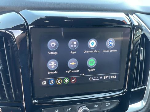 Used 2023 Chevrolet Traverse LT FWD image 13