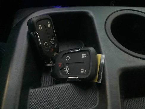 Used 2021 Chevrolet Silverado 1500 LT image 18