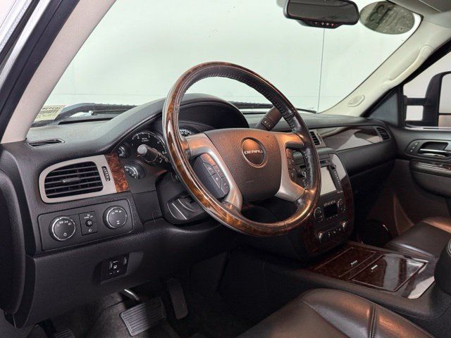 Used 2013 GMC Sierra 3500 Denali AWD/4WD image 5