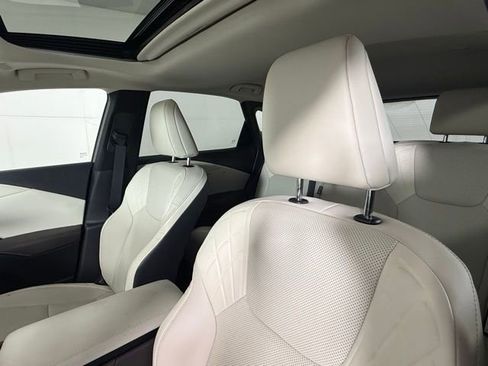 Used 2023 Lexus RX 350 Premium w/ Accessory Package (Z1) image 13