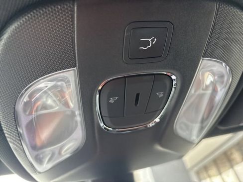 New 2026 Jeep Compass Latitude image 14