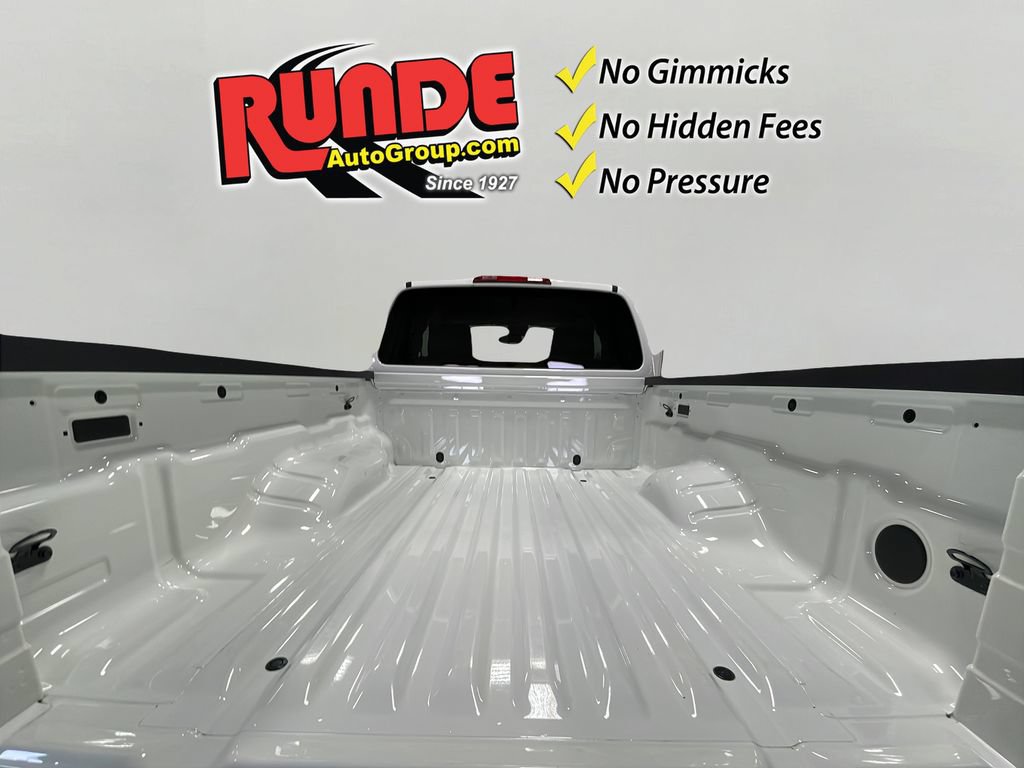 Used 2025 Nissan Frontier SV AWD/4WD image 16