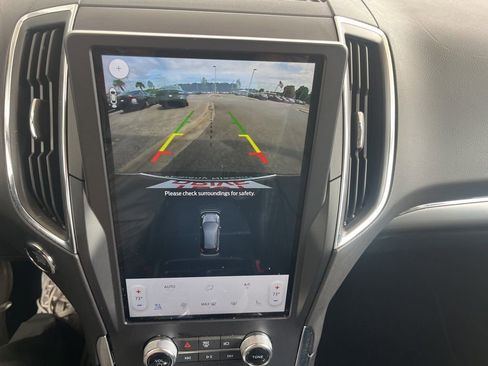 Used 2024 Ford Edge Titanium w/ Equipment Group 301A image 10