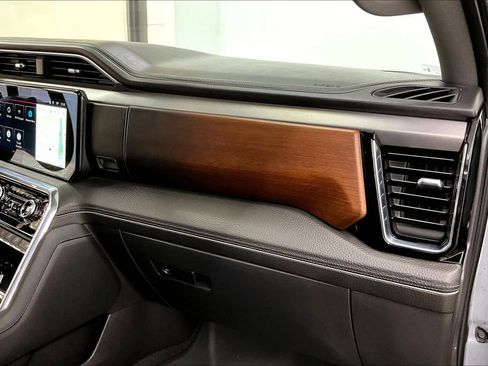 Used 2023 GMC Sierra 1500 Denali w/ Denali Reserve Package image 19