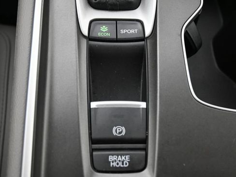Used 2018 Honda Accord Touring image 33