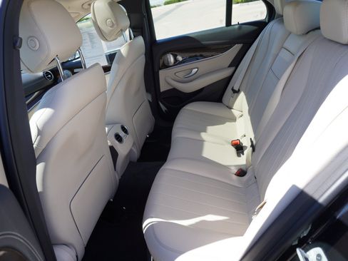 Used 2021 Mercedes-Benz E 350 Sedan image 12