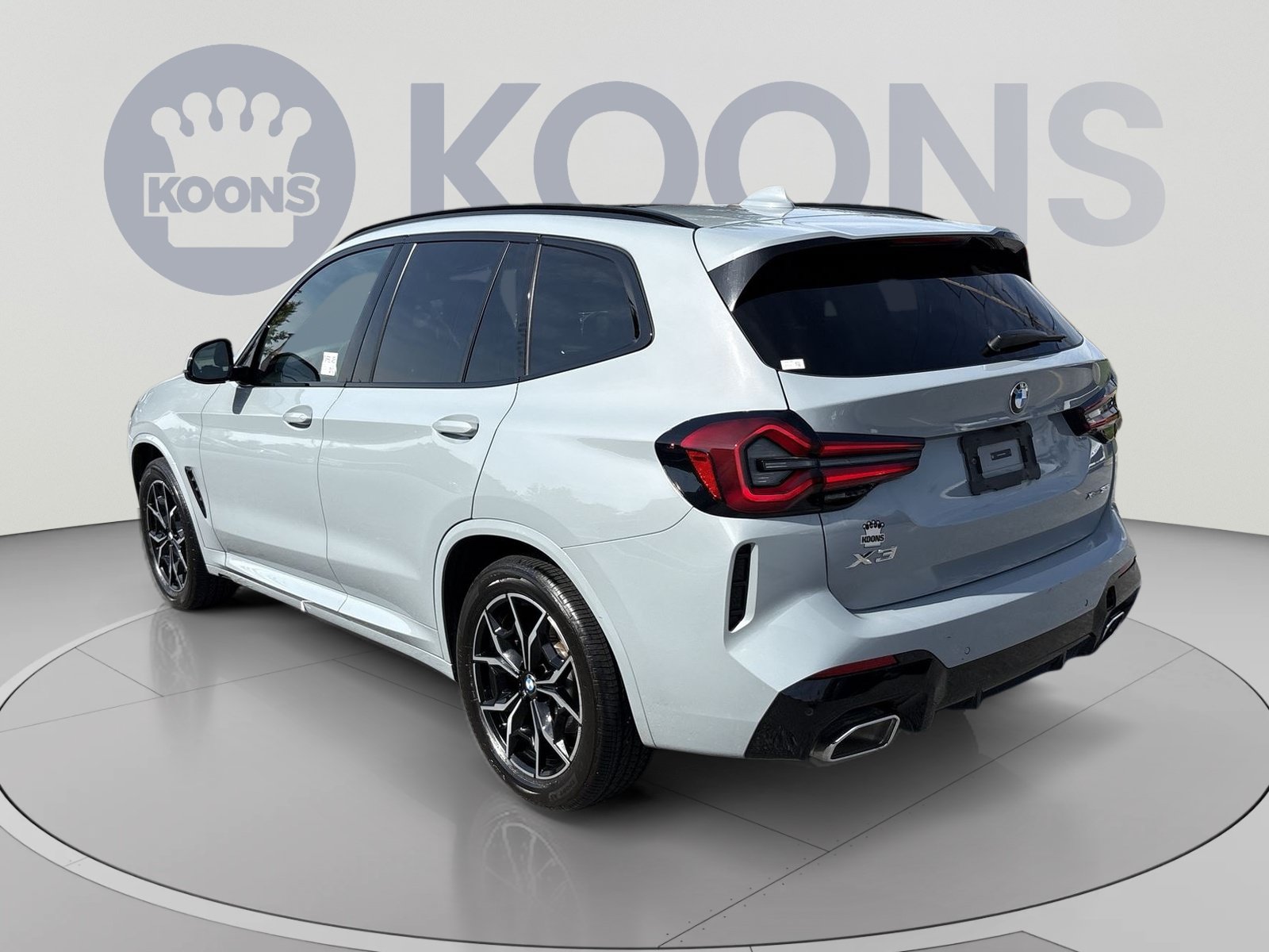 Used 2024 BMW X3 xDrive30i w/ Premium Package AWD/4WD image 4