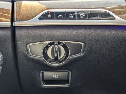 Used 2015 Mercedes-Benz S 550 4MATIC Sedan image 21