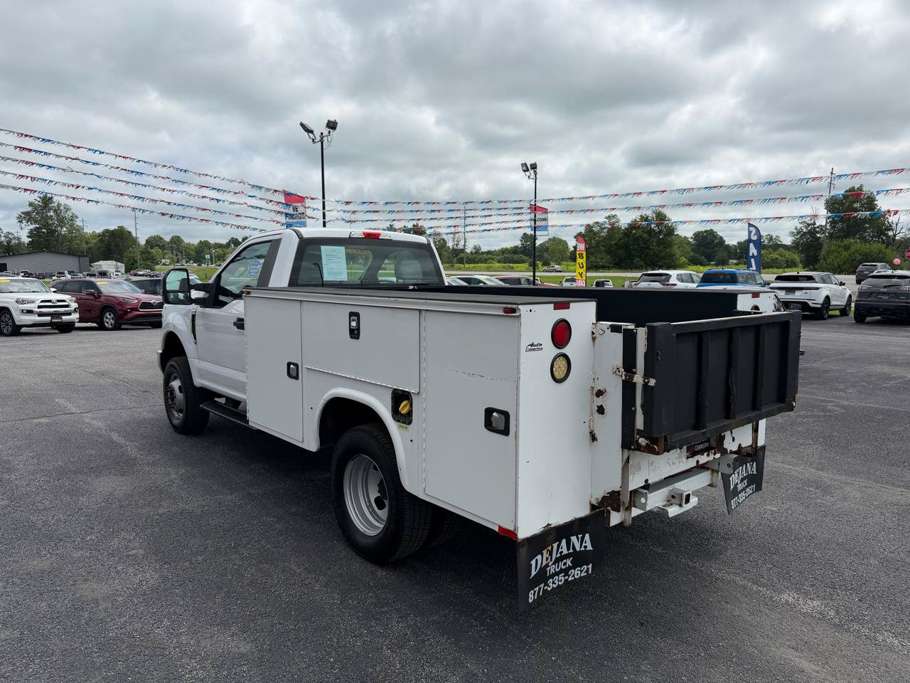 Used 2017 Ford F350 XL w/ Power Equipment Group AWD/4WD image 8