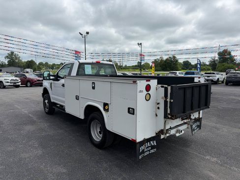 Used 2017 Ford F350 XL w/ Power Equipment Group AWD/4WD image 8