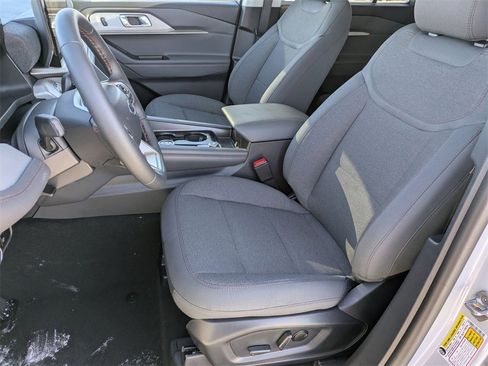 New 2026 Ford Explorer Active image 16