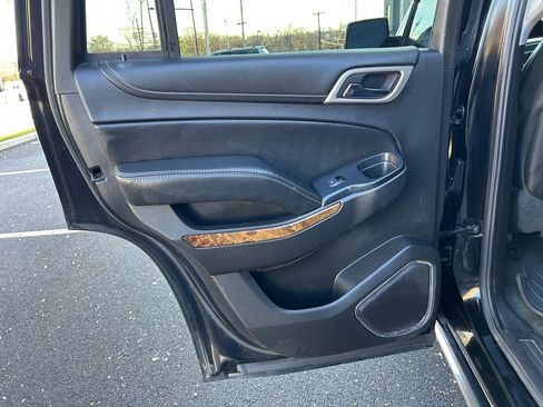 Used 2015 GMC Yukon Denali w/ Premium Package image 26