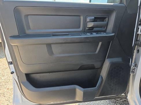 Used 2022 RAM 1500 Tradesman w/ Chrome Appearance Group AWD/4WD image 12