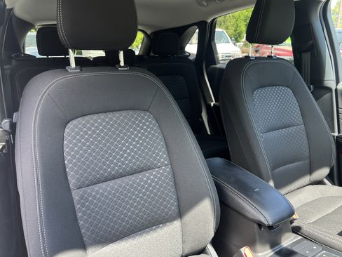 Used 2025 Ford Escape Active AWD/4WD image 20