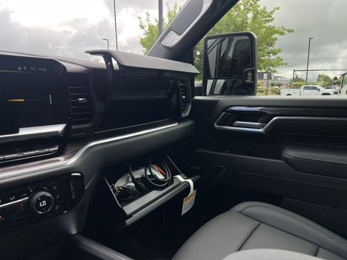 New 2026 Chevrolet Silverado 2500 LTZ w/ LTZ Premium Package AWD/4WD image 61