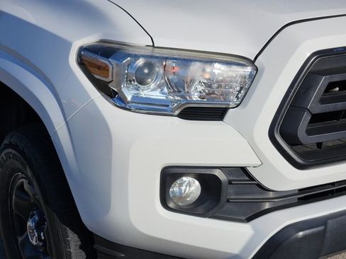 Used 2020 Toyota Tacoma SR5 image 9