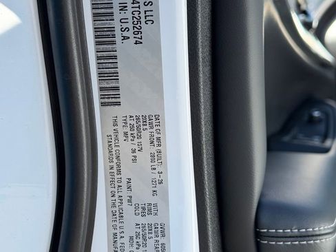 New 2026 Jeep Grand Cherokee Limited image 23