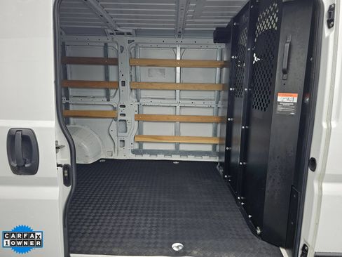 Used 2025 RAM ProMaster 2500 w/ U-Haul Equipment Group FWD image 25