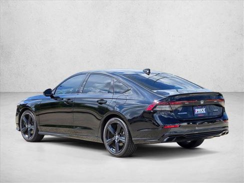 Used 2023 Honda Accord Sport image 7