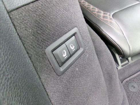 Certified 2023 Jeep Grand Cherokee L Summit w/ Luxury Tech Group V image 14