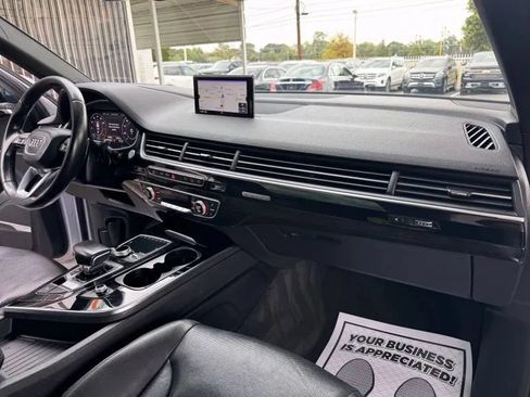 Used 2018 Audi Q7 3.0T Prestige w/ Prestige Package AWD/4WD image 48