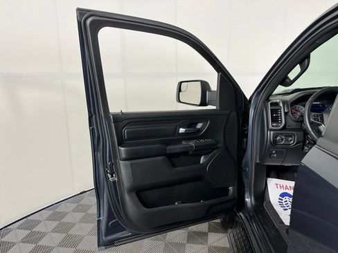 Used 2026 RAM 1500 Express AWD/4WD image 15