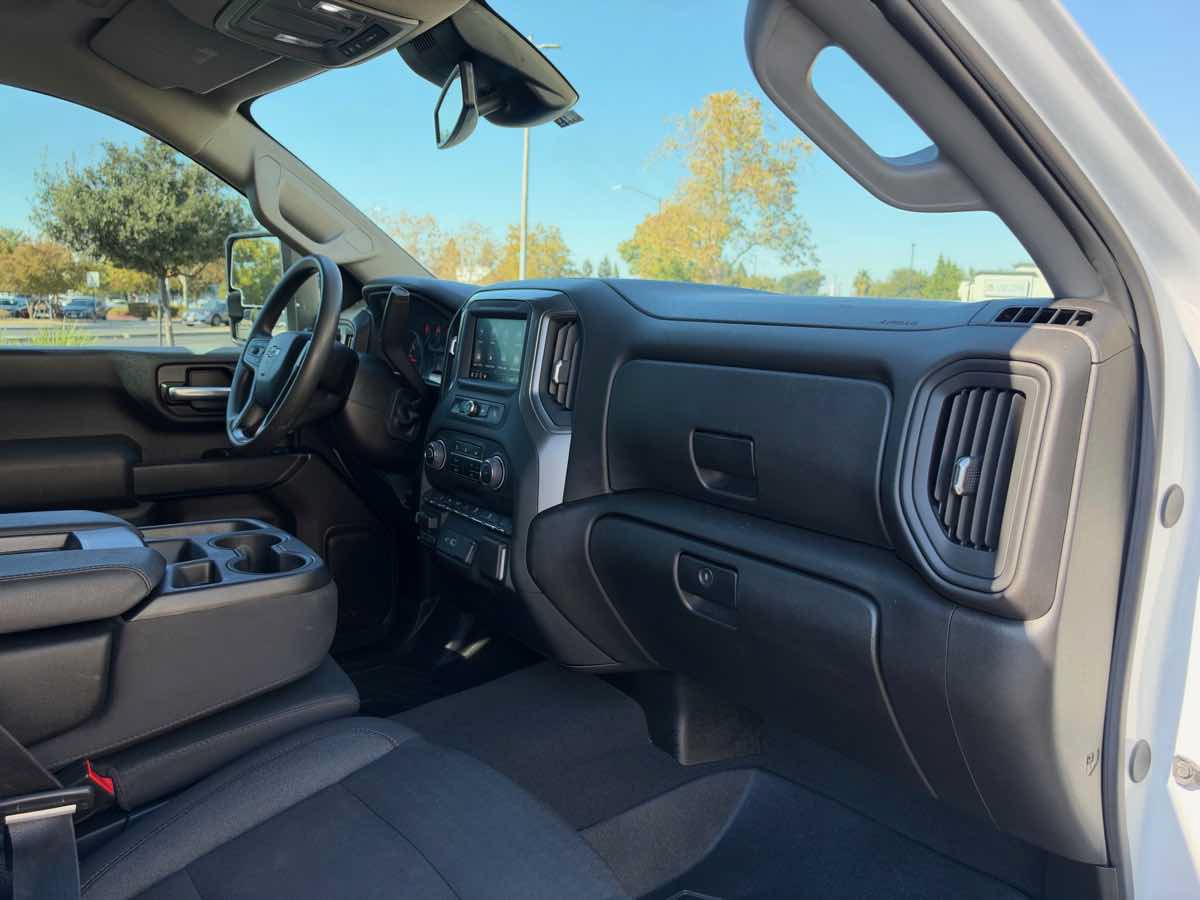 Used 2025 Chevrolet Silverado 2500 Custom w/ Custom Value Package AWD/4WD image 23