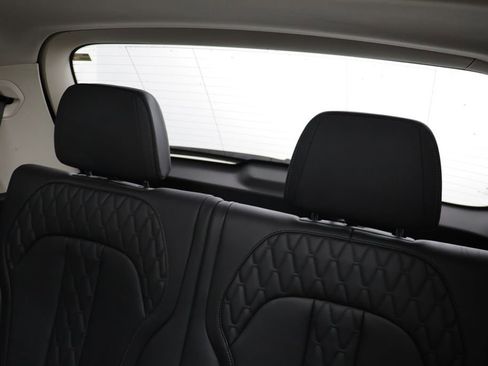 Certified 2024 BMW X7 xDrive40i w/ Executive Package image 16