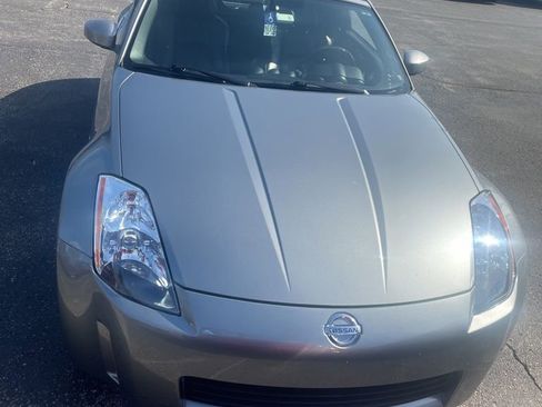 Used 2005 Nissan 350Z Touring image 10