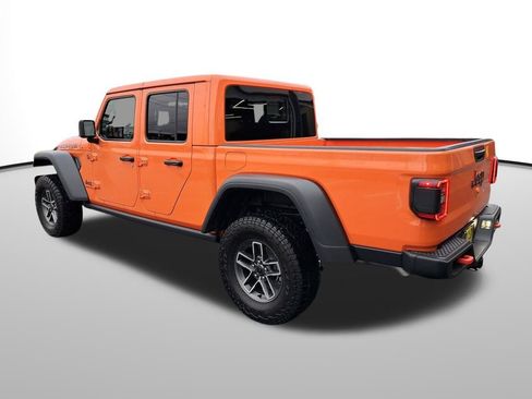 Used 2025 Jeep Gladiator Mojave w/ Convenience Group image 3