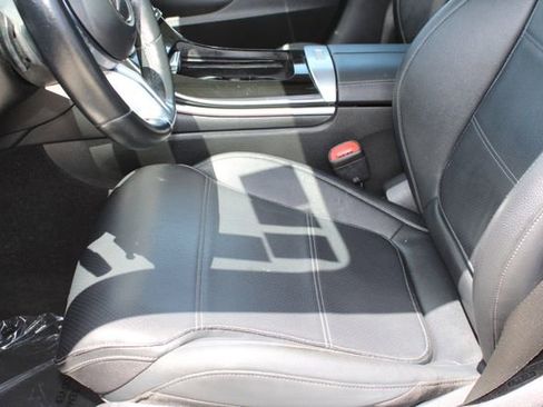 Used 2022 Mercedes-Benz C 300 Sedan image 30