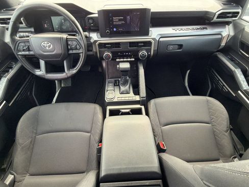 Used 2025 Toyota Tacoma SR5 RWD image 15