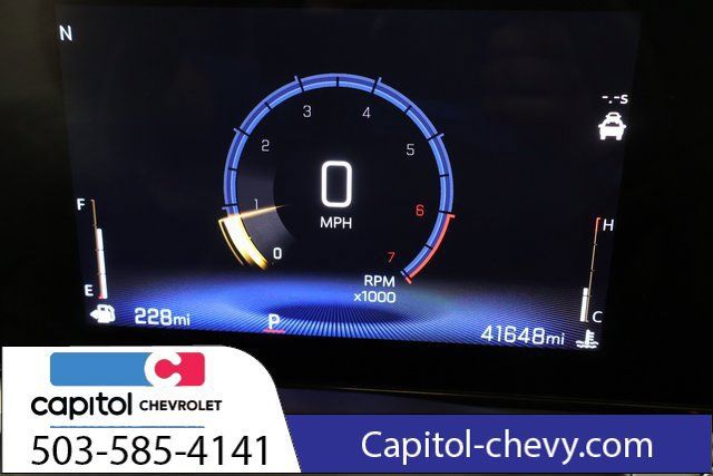 Used 2025 Chevrolet Trax LT FWD image 16
