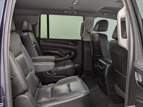 Used 2018 Chevrolet Suburban Premier image 21