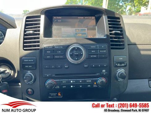 Used 2010 Nissan Pathfinder SE AWD/4WD image 25