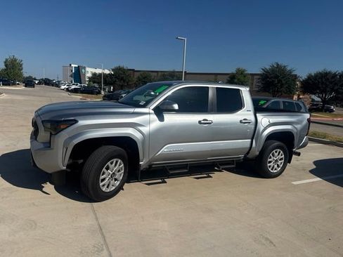 Used 2024 Toyota Tacoma SR5 RWD image 6