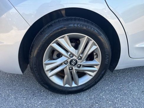 Used 2019 Hyundai Elantra Value Edition image 16