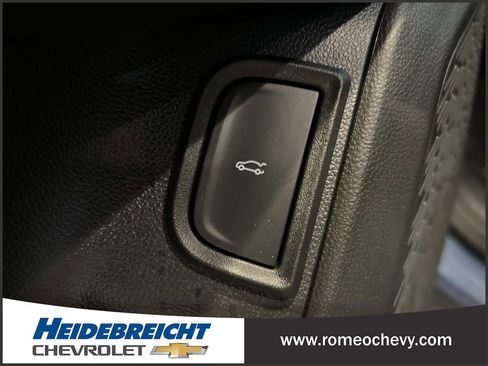 Certified 2025 Chevrolet Equinox LT w/ Convenience Package II image 29